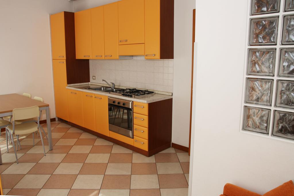 Family Apartments Residence Trieste Лидо ди Йезоло Екстериор снимка